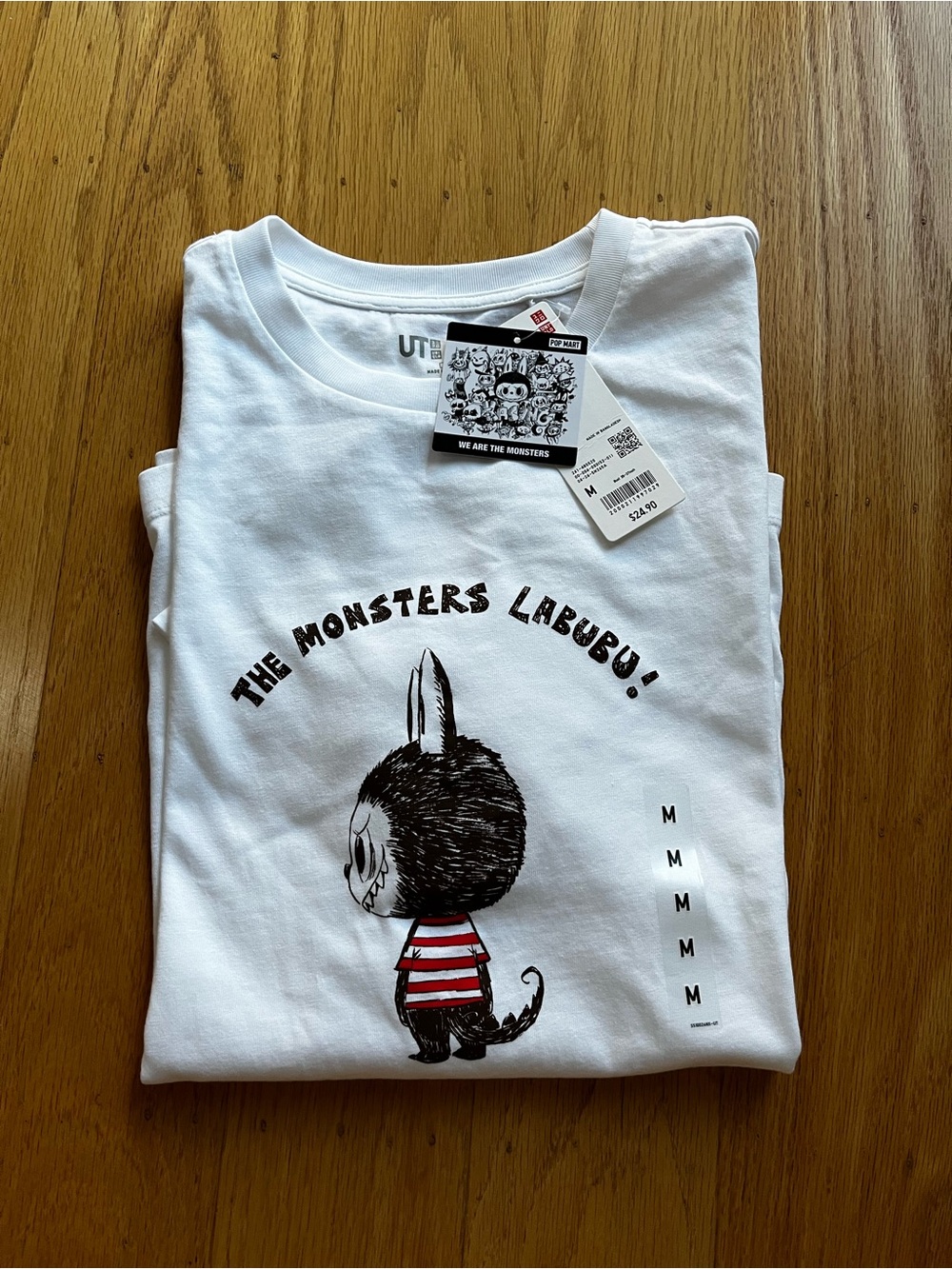 NWT Uniqlo UT x Pop Mart White Labubu cute graphic  Tee size Medium new w/tags